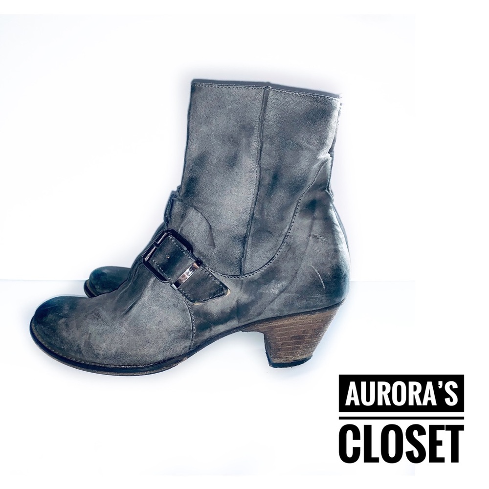 Gidigio 6 Gray Leather Ankle Booties Italy Ruffle